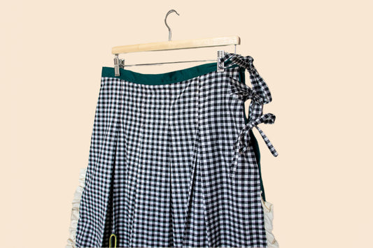 two-tone pleated skirt